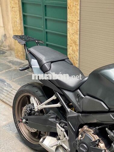 Honda CB650R 2022 Đen sần 10000 km xe lướt mới đep