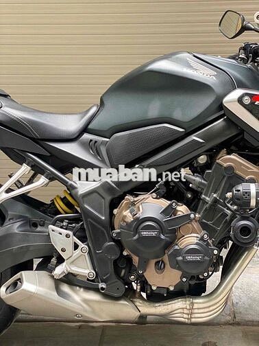 Honda CB650R 2022 Đen sần 10000 km xe lướt mới đep