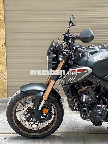 Honda CB650R 2022 Đen sần 10000 km xe lướt mới đep