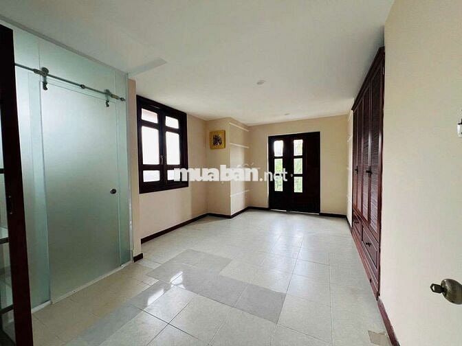 Cho thuê biệt thự góc 2 MT Đường số 12 nội khu P.Tân Thuận Đông Q7