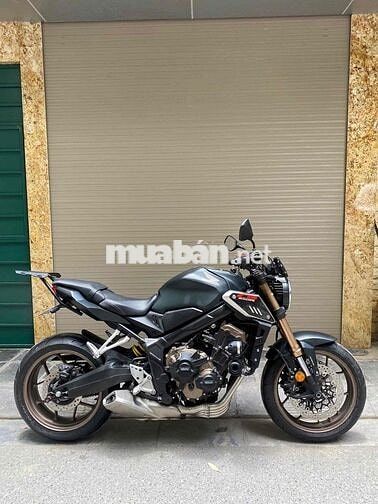 Honda CB650R 2022 Đen sần 10000 km xe lướt mới đep