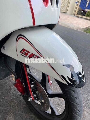 Yamaha Classico màu Trắng