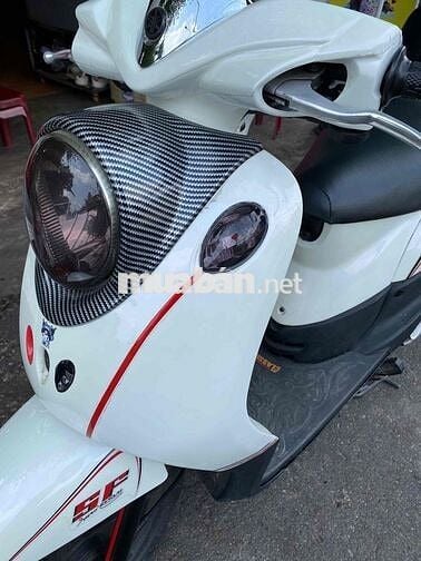 Yamaha Classico màu Trắng