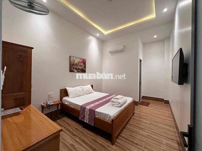 Bán khách sạn Vip Cực đẹp mặt tiền Trung Tâm Thủ Dầu Một