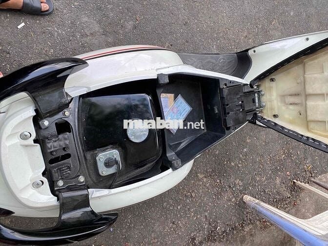 Yamaha Classico màu Trắng