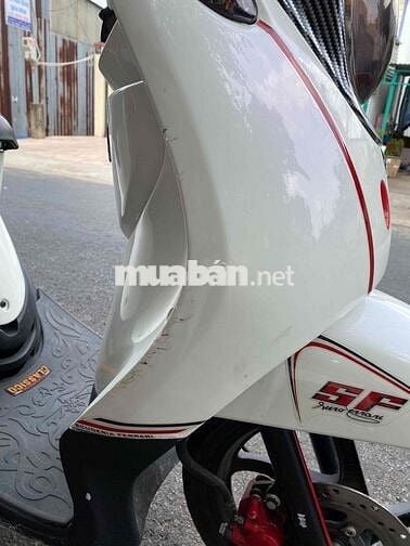 Yamaha Classico màu Trắng