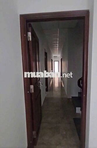 NHÀ CHO THUÊ - MT NGUYỄN THỊ THẬP - Q7 - CÓ SÂN RỘNG