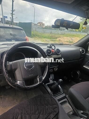Isuzu D-Max Bạc 5 chỗ Số sàn