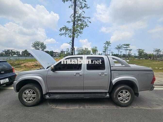 Isuzu D-Max Bạc 5 chỗ Số sàn