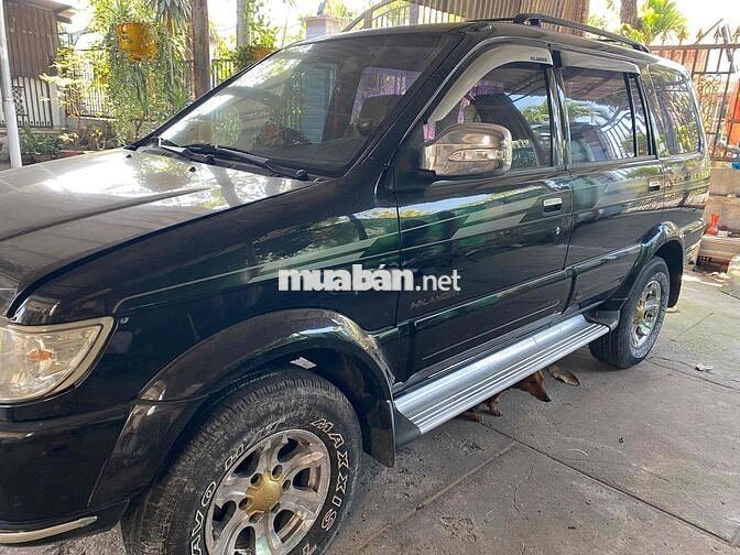 Isuzu Hilander 2006 8 chỗ Đen