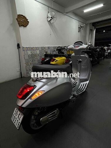 Piaggio Vespa Sprint 125Cc Bạc