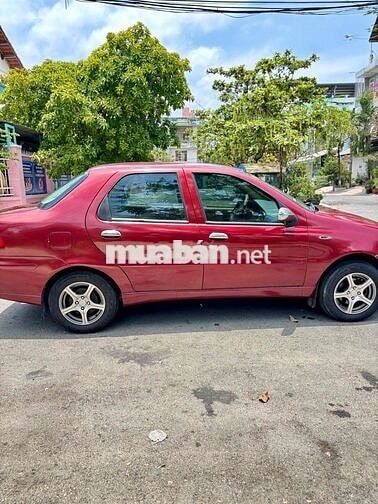 Fiat Đỏ 5 chỗ