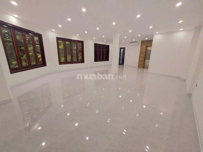 Chính chủ cho thuê nhà biệt thự,lô góc 5 tầng tại: Nguyễn Tuân,TX