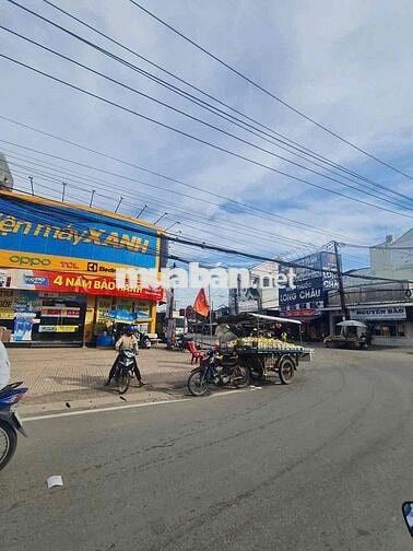 cần bán đất trung tâm- vị trí tiềm năng,  giá tốt mùa này 390tr