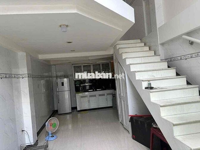 Hoàng Văn Thụ P4 Tân Bình, 3.8x9.5m, 4 tầng, 3 phòng full nội thất