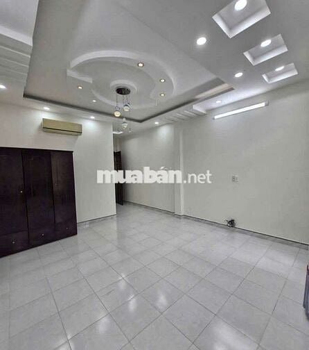 CHO THUÊ NHÀ 4.5X25(TRỆT+3, LẦU+6PN) ĐỐI DIỆN AEON TÂN PHÚ LỀ 8M
