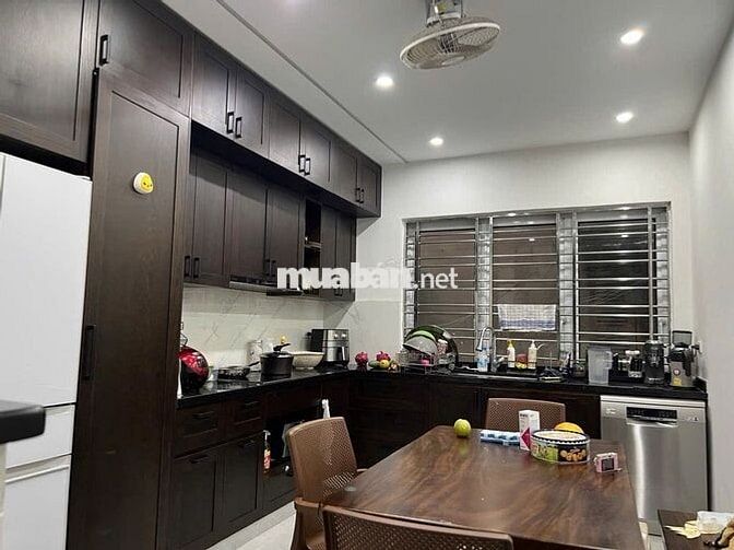 Bán nhà Xuân Thủy, Cầu Giấy, Nhà hiện đại, sang trọng, 50m2, 15,5 tỷ
