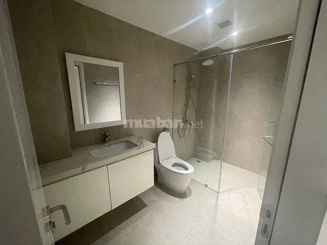 Cho thuê nhà mới xây,7 tầng, có thang máy mặt phố số 4 Mai Hắc Đế