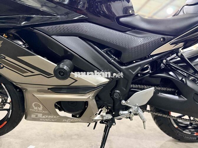 Yamaha R3 ABS 2023 Đen Bạc