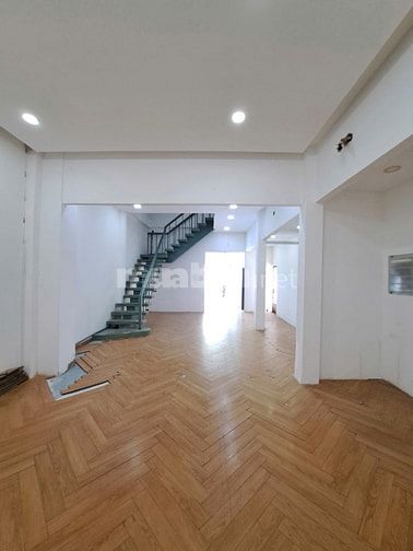 Bán nhà 2 mặt tiền Phan Văn Trị Bình Thạnh DT:72m2 1T3L đang có HĐT40t