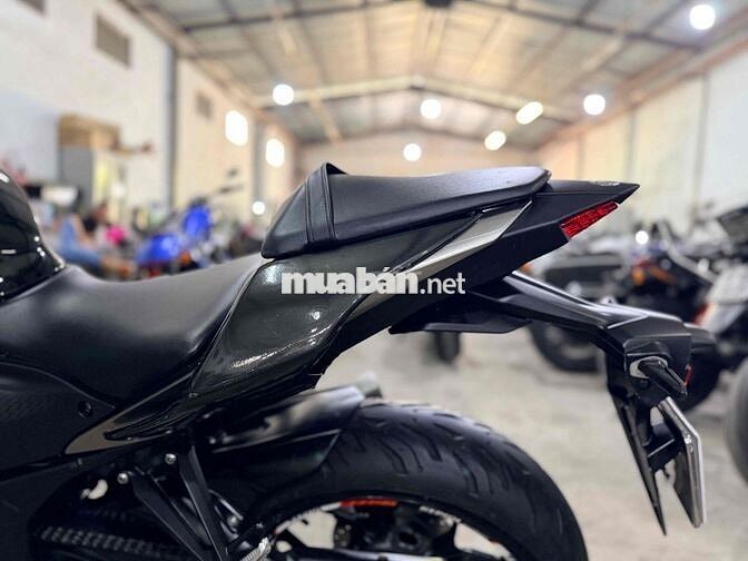 Yamaha R3 ABS 2023 Đen Bạc