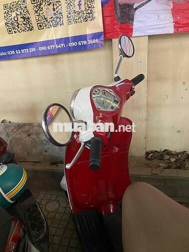 Piaggio Vespa 3vie 125 2013 Trắng Đỏ