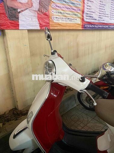 Piaggio Vespa 3vie 125 2013 Trắng Đỏ
