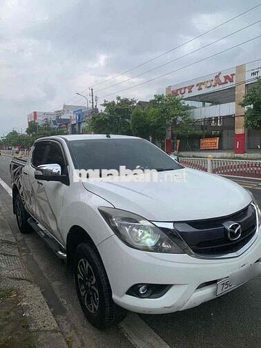 Mazda BT-50 Trắng 5 chỗ 2017 số tự động