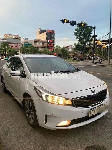 Kia Cerato Trắng 5 chỗ 2017 số tự động 1chu