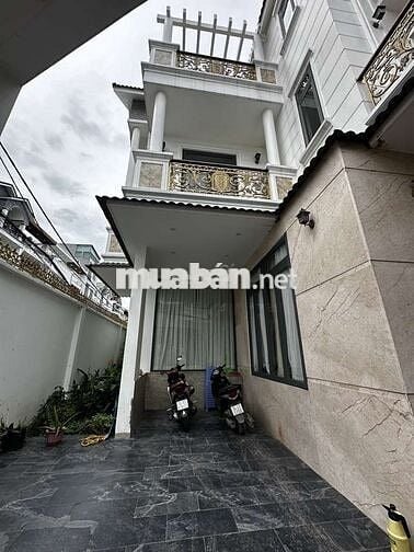BÁN BIỆT THỰ 2 MẶT TIỀN. BÌNH HƯNG, 168M2, NỘI THẤT CAO CẤP, 15,6 TỶ.