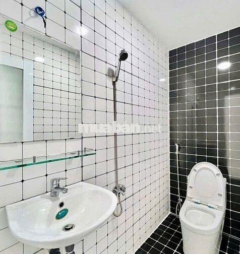 Cần cho thuê nhà HXH 486/3A Phan Xích Long P.3 Q.Phú Nhuận 