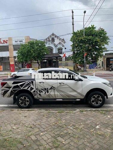 Mazda BT-50 Trắng 5 chỗ 2017 số tự động
