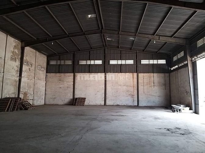 Nhà Xưởng 2600m giá 93 tỷ đường Quốc Lộ 13 Thủ Đức, thu nhập 130 triệu