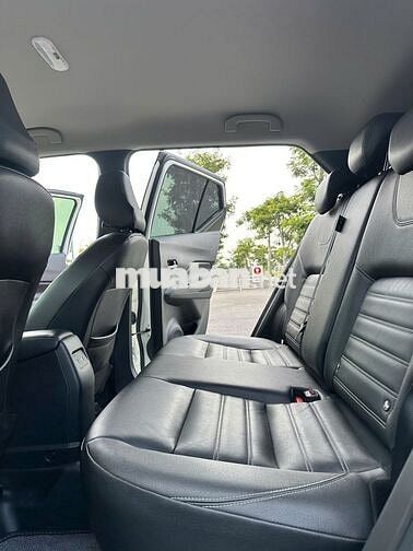 Nissan Kicks 2023 V Trắng đẹp 3v2 cam kết kilomet