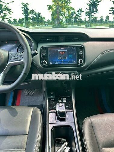 Nissan Kicks 2023 V Trắng đẹp 3v2 cam kết kilomet