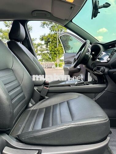 Nissan Kicks 2023 V Trắng đẹp 3v2 cam kết kilomet