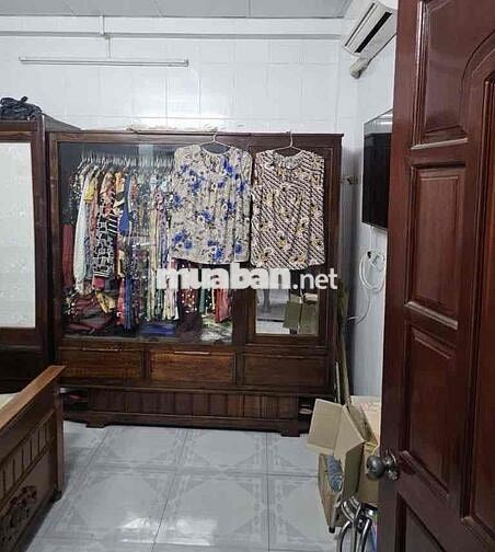 B.án đất tặng nhà - ngay khu Tên Lửa - DT 130 m2 chỉ 6đ - hẻm xe hơi.