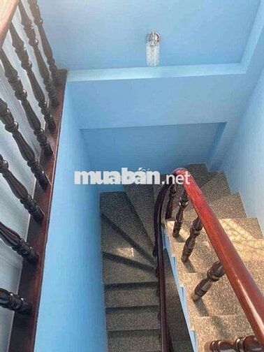 Nhà Cho Thuê Nguyên Căn 4 Tầng 3pn ,32m2 Cách mạng Tháng 8,Quận3 11tr5