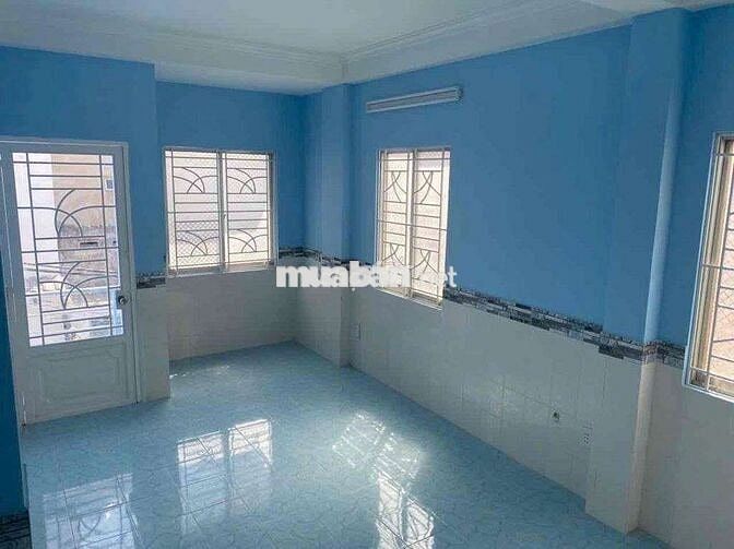 Nhà Cho Thuê Nguyên Căn 4 Tầng 3pn ,32m2 Cách mạng Tháng 8,Quận3 11tr5