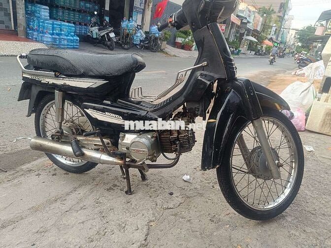 Honda Astrea Đen