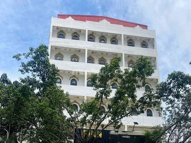  Bán khách sạn Bưng Ông Thoàn Thủ Đức, dt 991m²,  hâm, 7 tầng