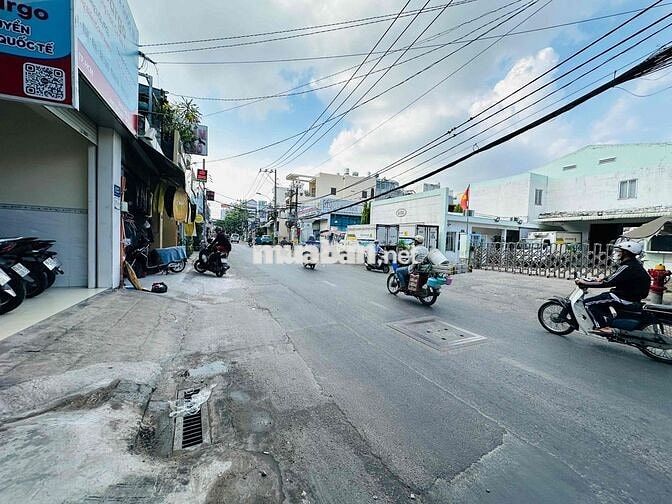 NHÀ MẶT TIỀN PHAN VĂN TRỊ BÌNH THẠNH GẦN NGÃ 3 BÙI ĐÌNH TÚY