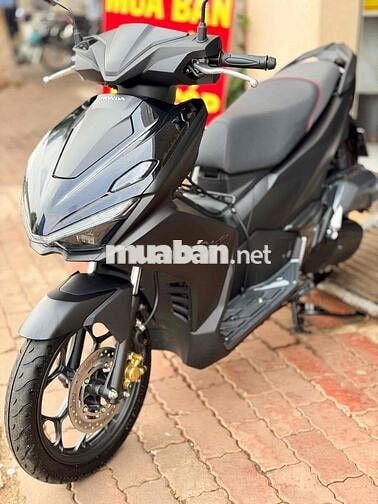 AB 2026 XE MỚI MUA ODO: 800km