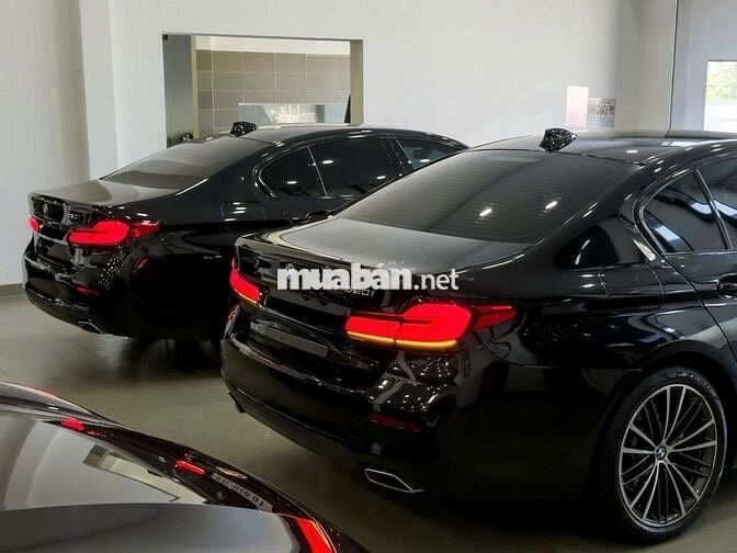 BMW 520i Luxury Line 2022 Black Edition cực đẹp