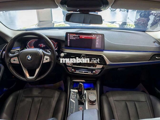 BMW 520i Luxury Line 2022 Black Edition cực đẹp