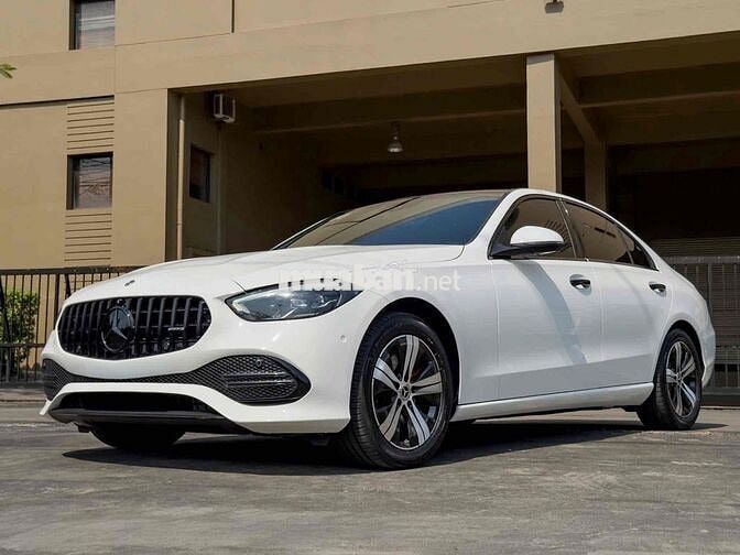 Mercedes C200 Avantgarde Plus 2022 Lướt 27.000km