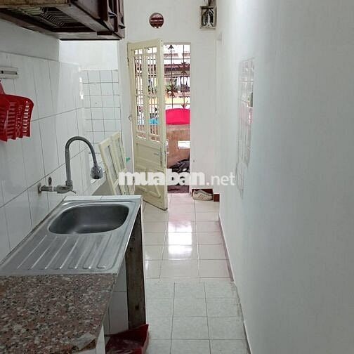 Chính chủ cho thuê tập thể A9 Khương Thượng (Đống Đa)