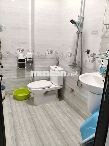 Cho thuê nhà Giang Biên, ô tô đỗ, vỉa hè, nhà mới, full đồ, kinh doanh