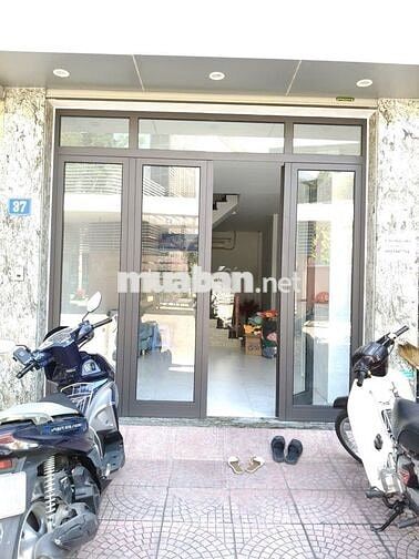 Cho thuê nhà Giang Biên, ô tô đỗ, vỉa hè, nhà mới, full đồ, kinh doanh
