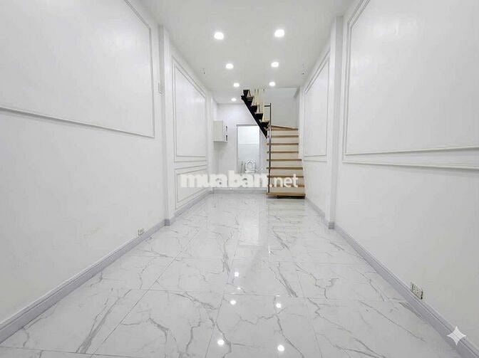 Siêu phẩm nguyên căn Hẽm Xe Tải chỉ 12tr khu Bàn Cờ Q.3